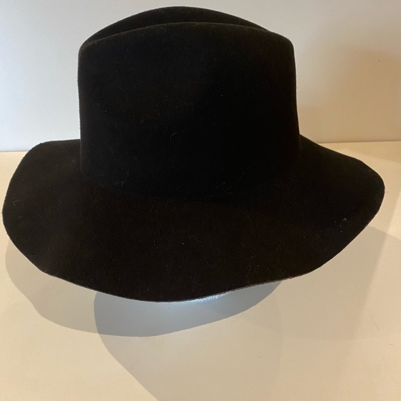 Norla floppy hat. - Picture 5 of 5